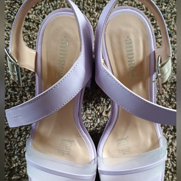 Platform - Picture 3 of 4